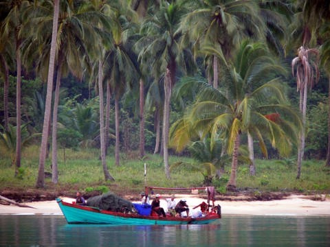 Local fishermen, Koh Rong, Cambodia © SW